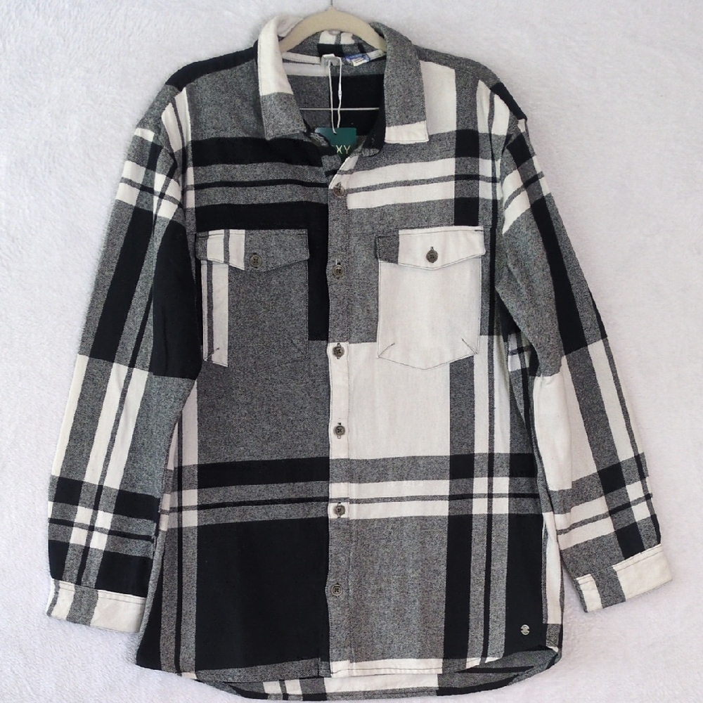 ROXY Women's Black & White Plaid Flannel Oversized Button Down Shirt Size M